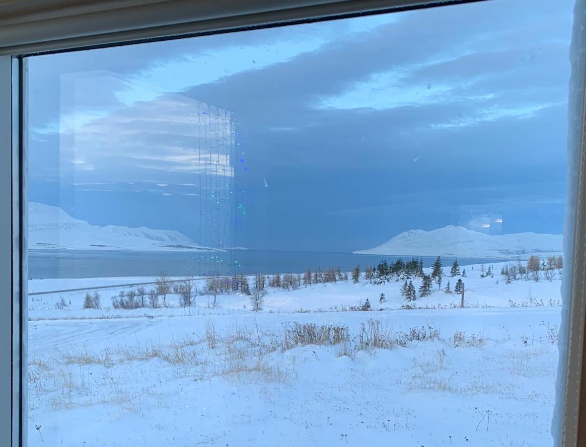 Apartment In The Country, Great View Apt. A 아퀴레이리 외부 사진